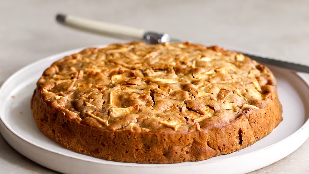 Bake the gluten-free apple cake in the oven until browned
