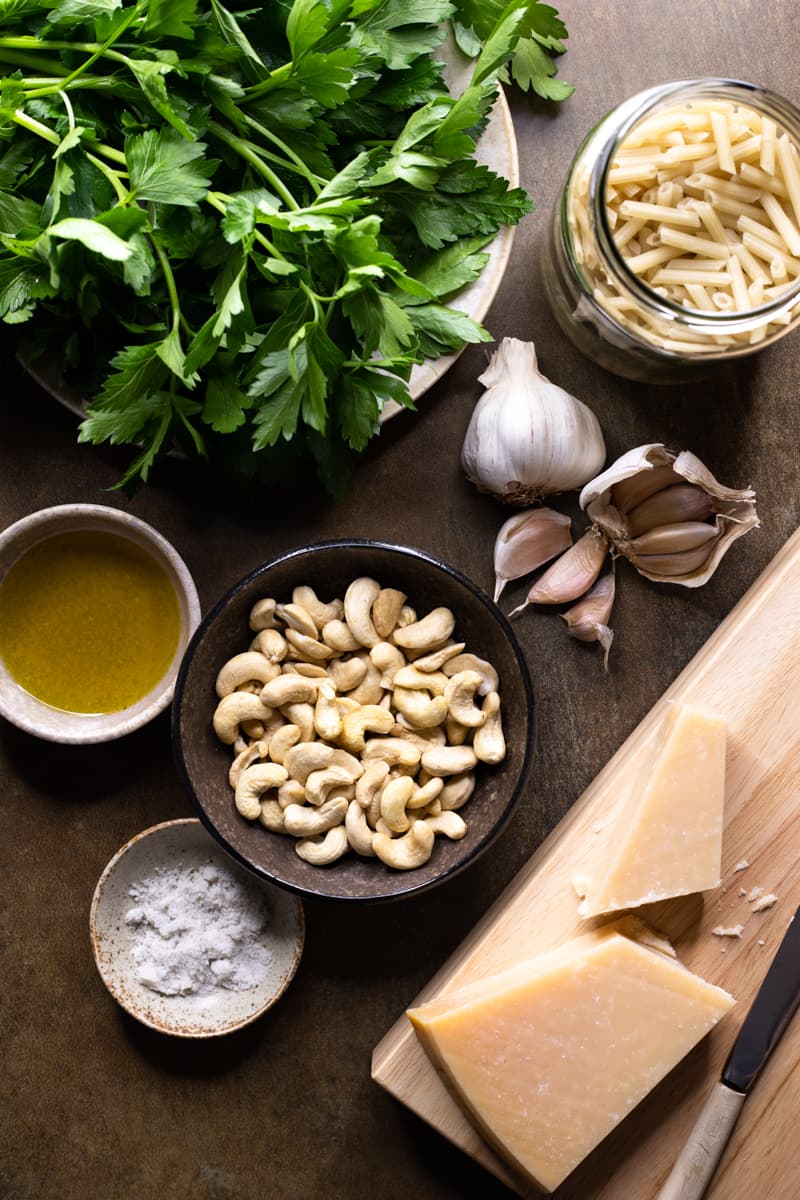 Ingredients for parsley pesto pasta with cashews