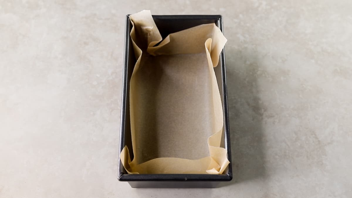 Line a loaf tin with baking paper