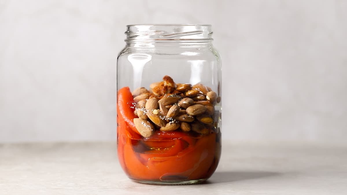 Place all ingredients for the red pepper dip in a jar